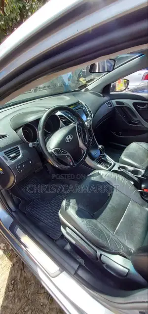 Hyundai Avante 2015 Gray