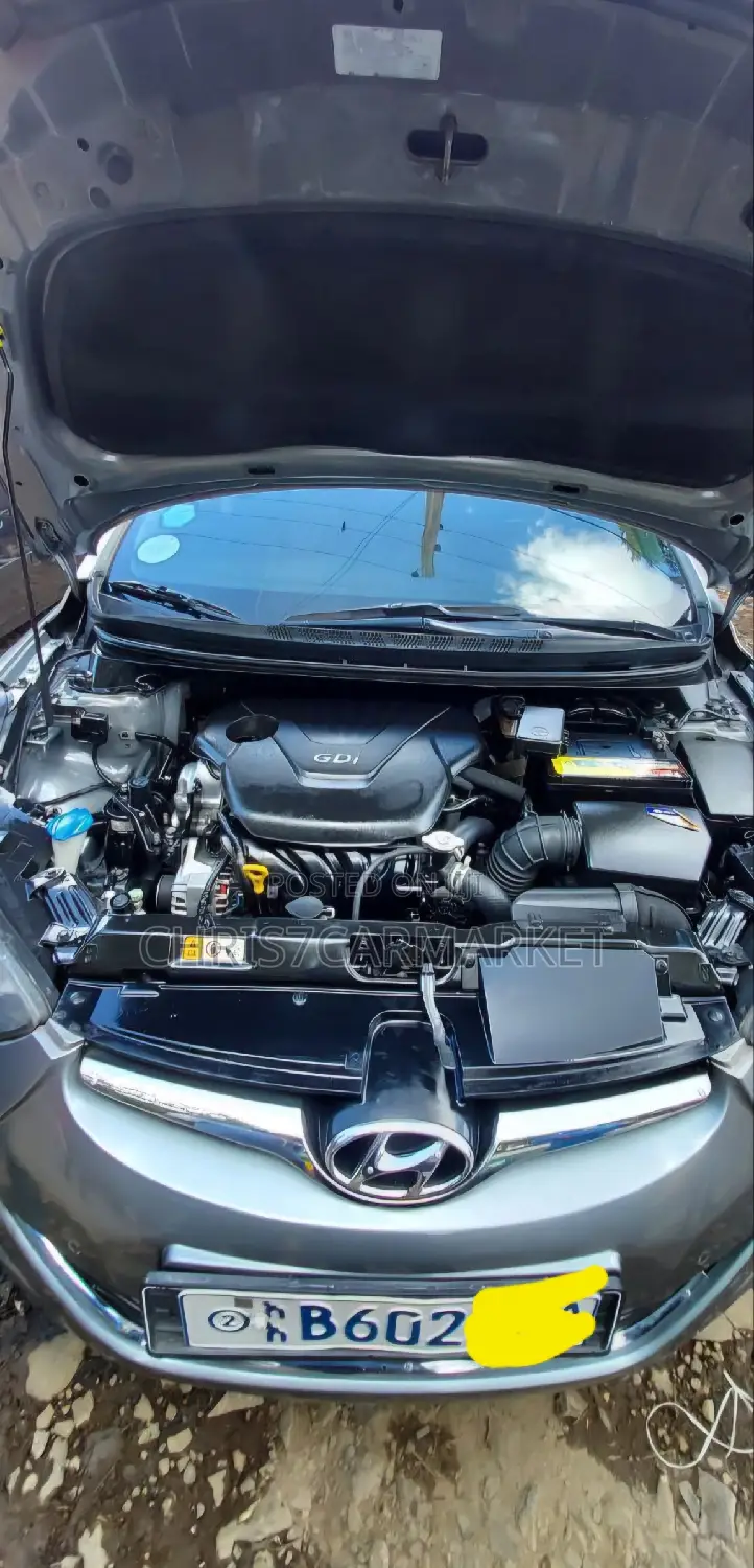 Hyundai Avante 2015 Gray