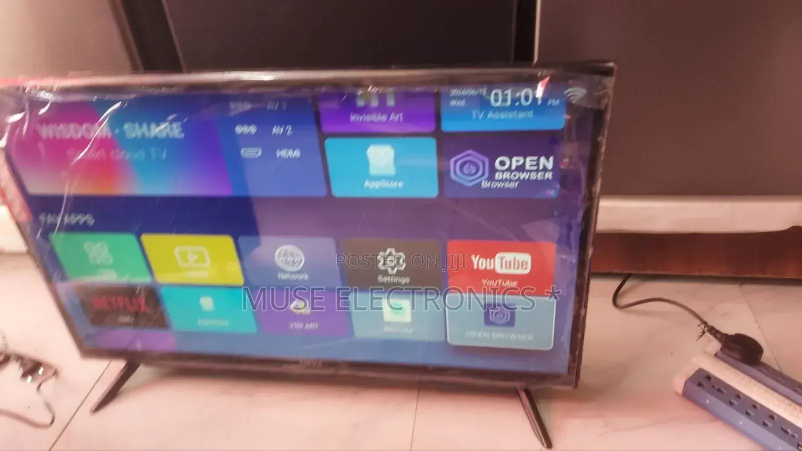 Komax 32" Smart Android Tv