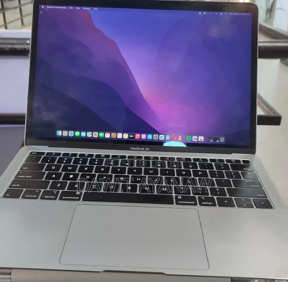 New Laptop Apple MacBook Air 2019 16GB Intel SSD 512GB
