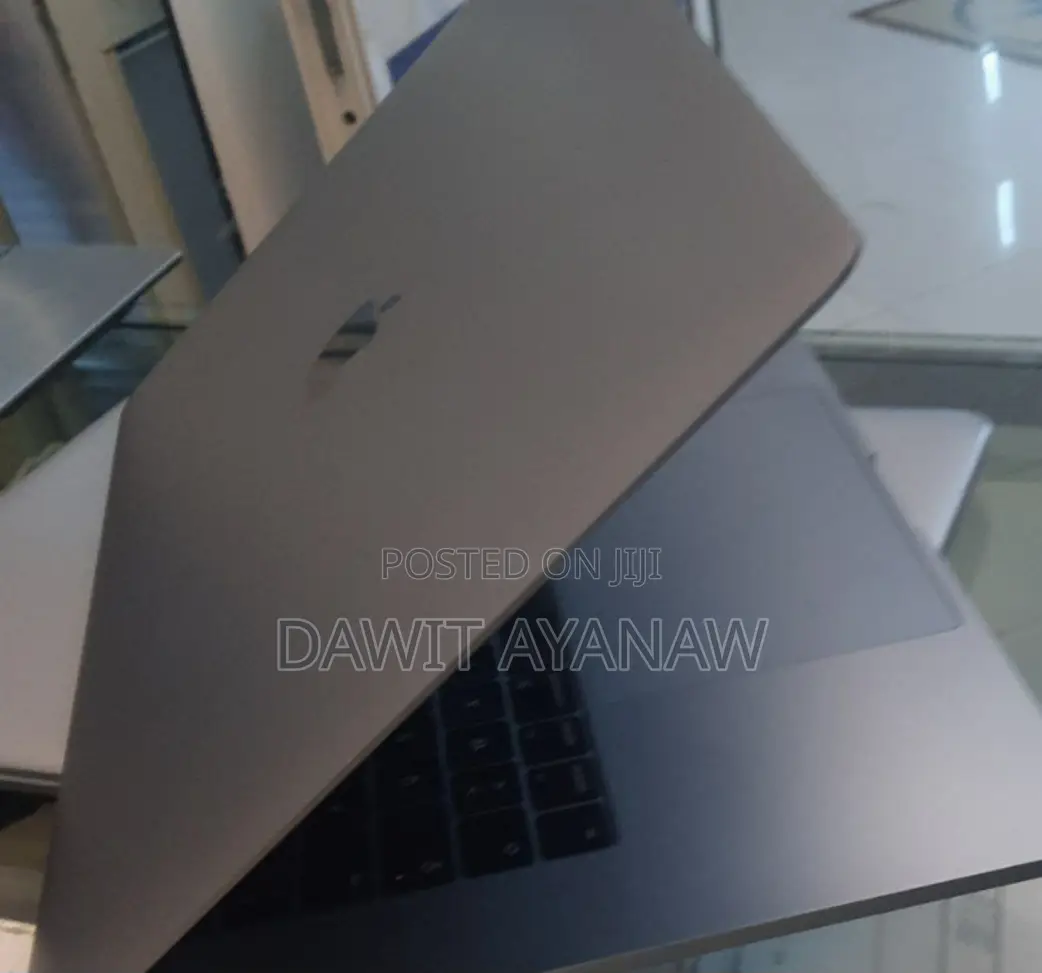 New Laptop Apple MacBook Air 2019 16GB Intel SSD 512GB