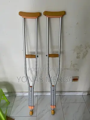 Photo - Crutches S200 Underarm Walking Clutches (Pair) Riym Surgical