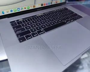 New Laptop Apple MacBook Pro 2017 16GB Intel Core I7 SSD 1T