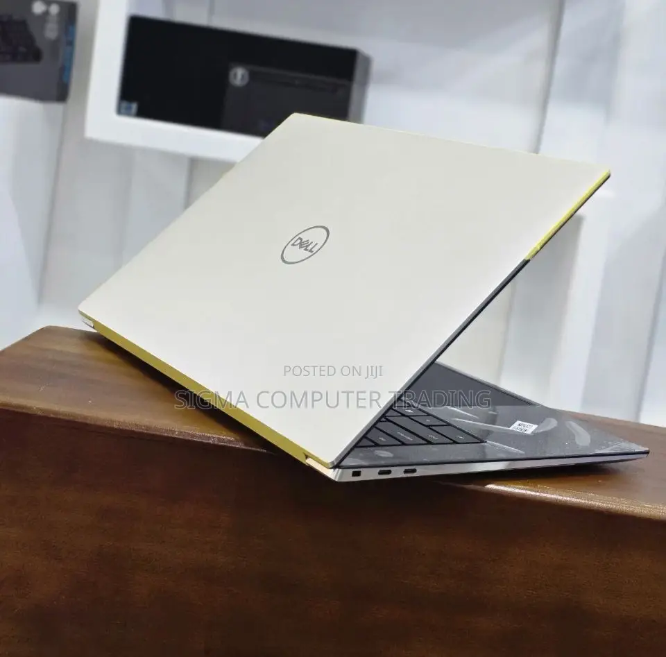 New Laptop Dell XPS 15 32GB Intel Core I9 SSD 2T