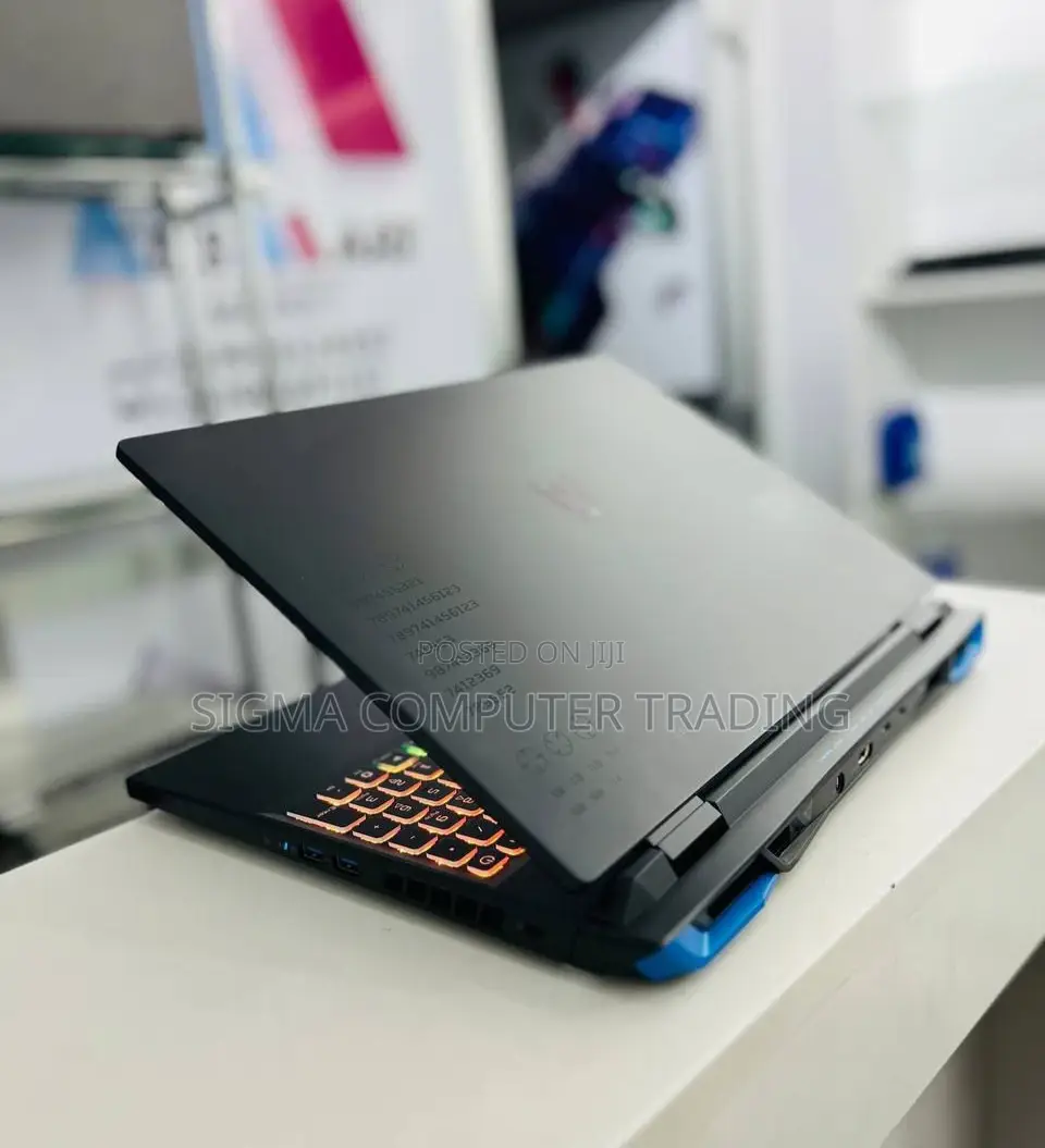 New Laptop Acer Predator Helios 300 16GB Intel Core I9 SSD 1T