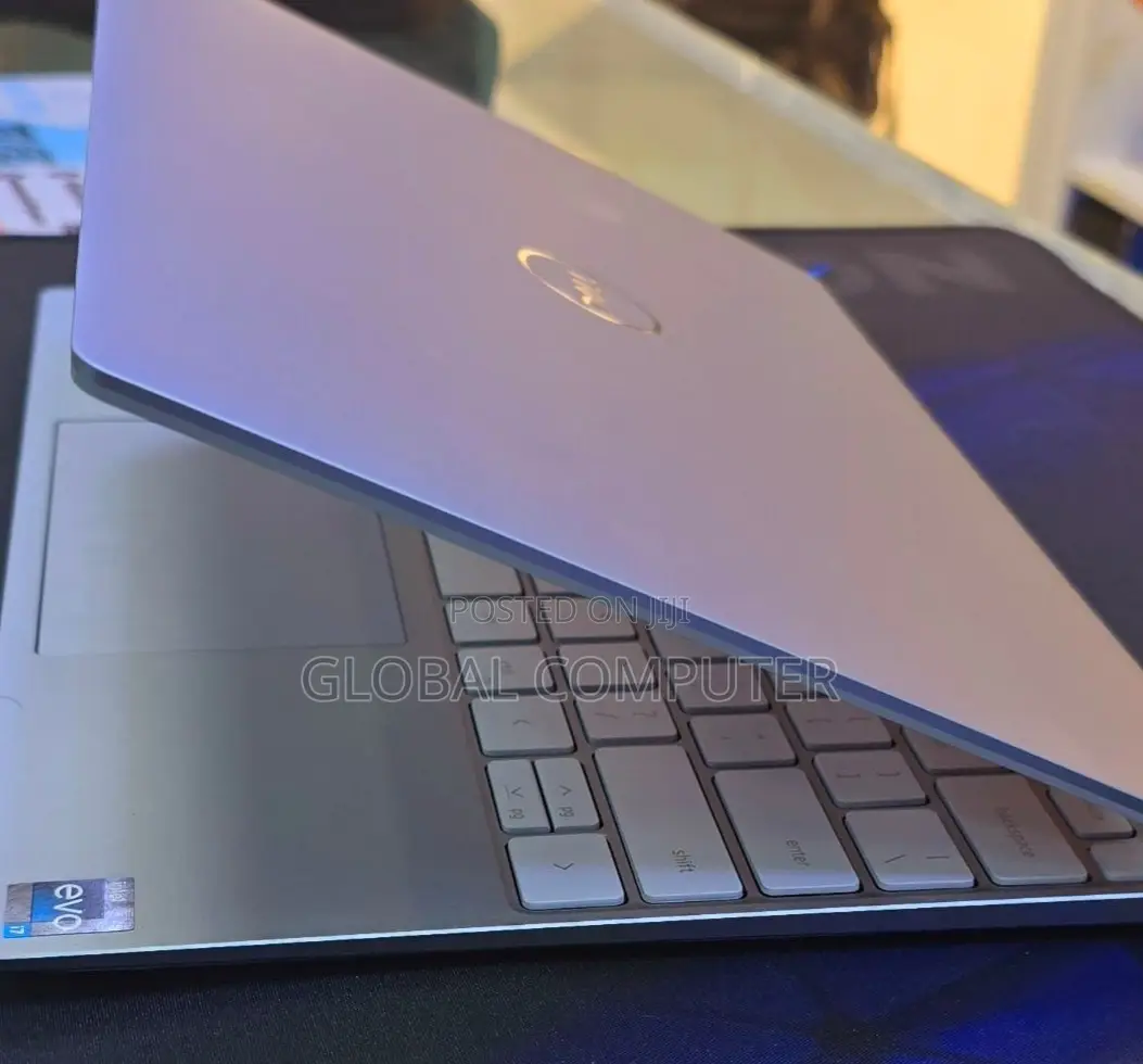 New Laptop Dell XPS 13 (9343) 16GB Intel Core I7 SSD 512GB