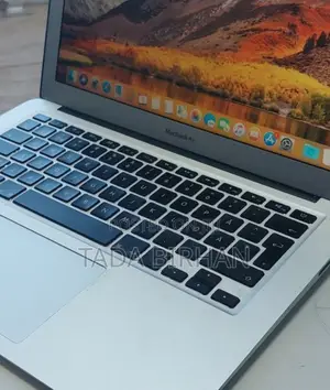 Laptop Apple MacBook Air 2015 4GB Intel Core I5 SSD 128GB