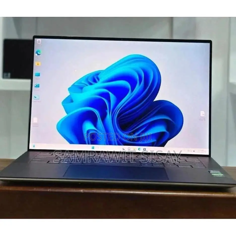 New Laptop Dell XPS 15 32GB Intel Core i7 SSD 1T