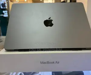 Photo - New Laptop Apple MacBook Air 2024 M3 13-inch 16GB Apple M3 SSD 512GB