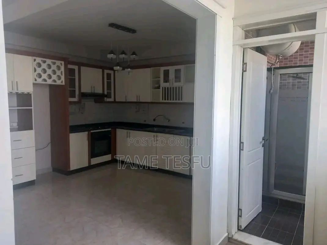 Furnished 4bdrm House in Summit, Bole for sale