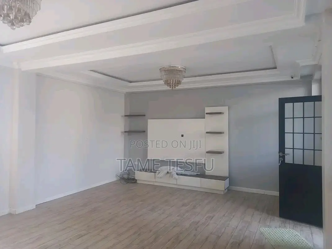 Furnished 4bdrm House in Summit, Bole for sale