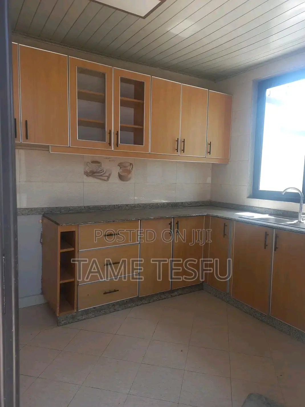 Furnished 4bdrm House in Summit, Bole for sale