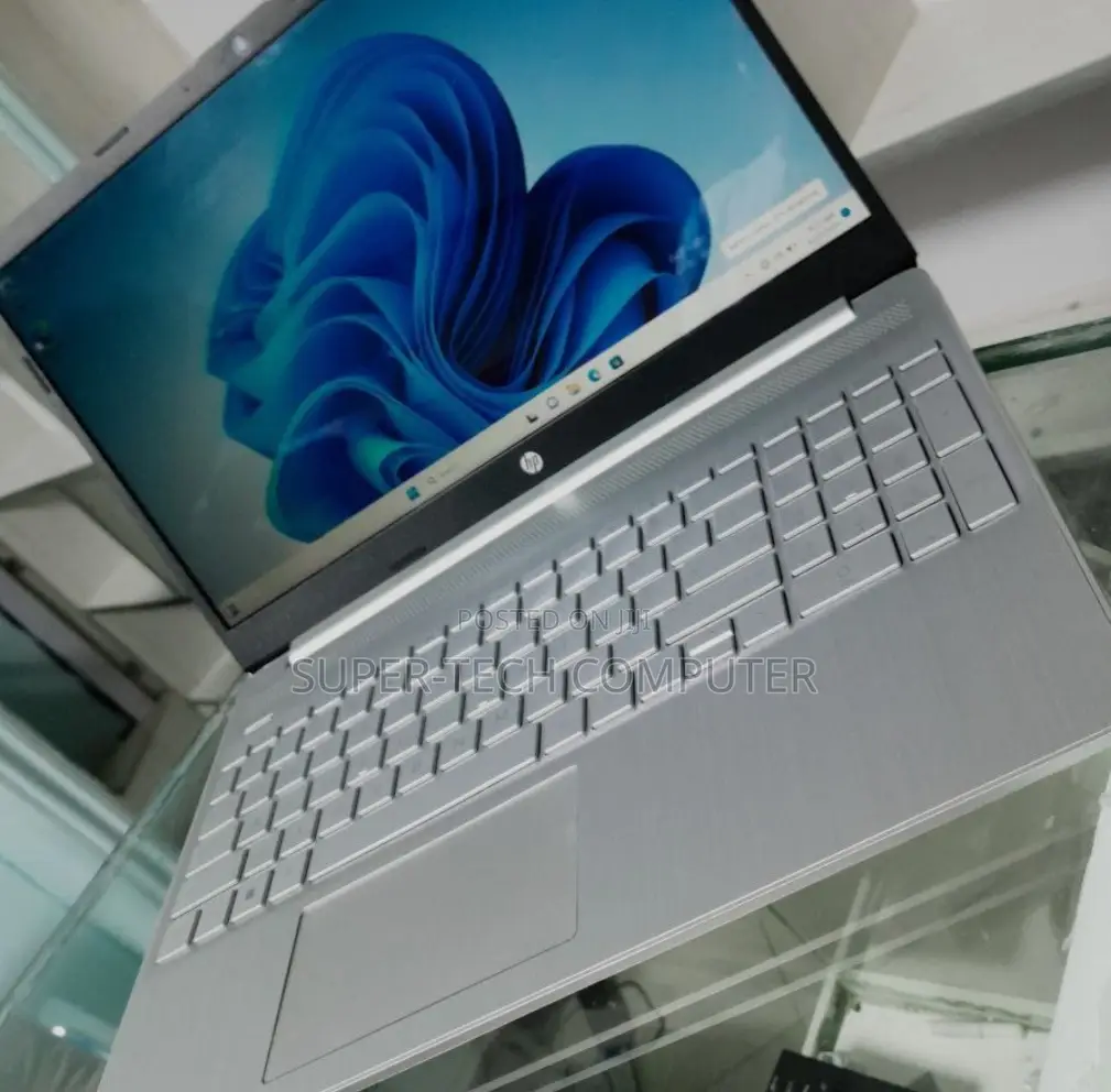 New Laptop HP Stream Notebook 8GB AMD Ryzen 3 SSD 256GB