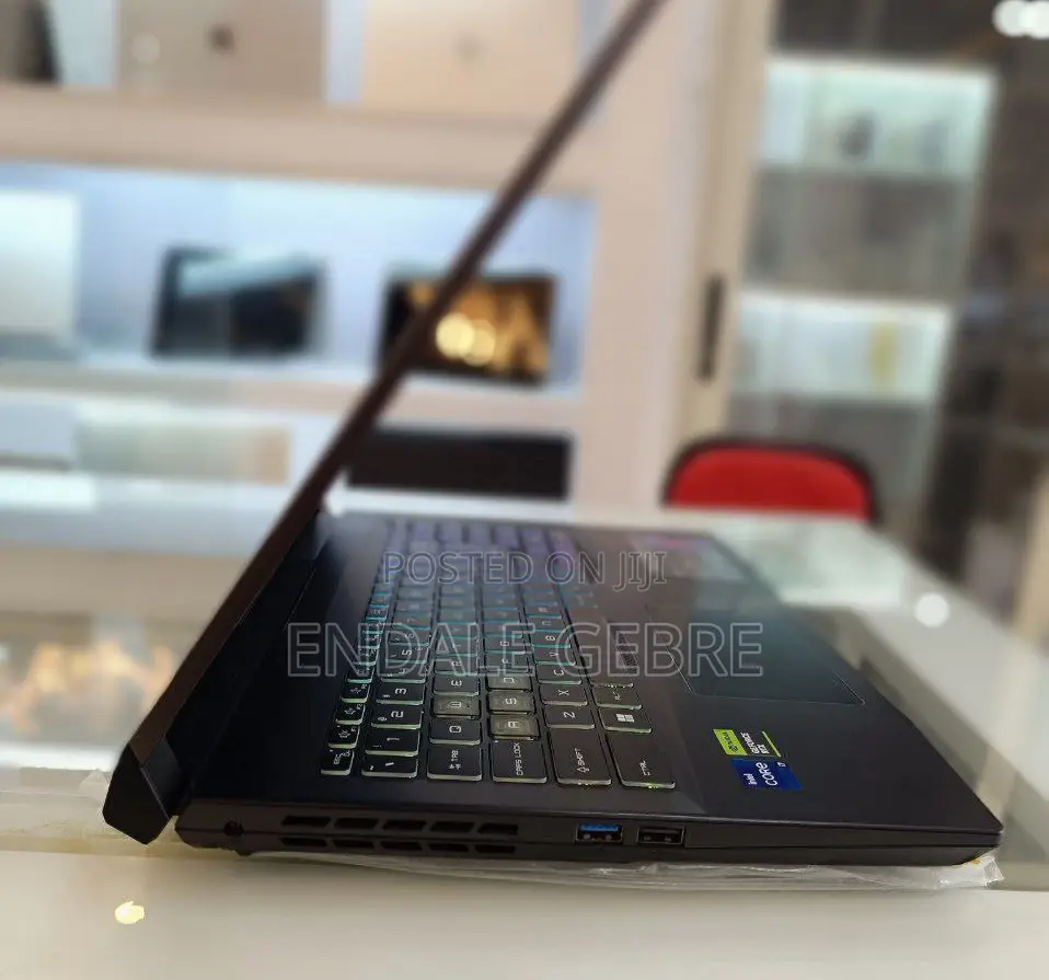 New Laptop MSI Pulse GL66 16GB Intel Core I7 SSD 1T