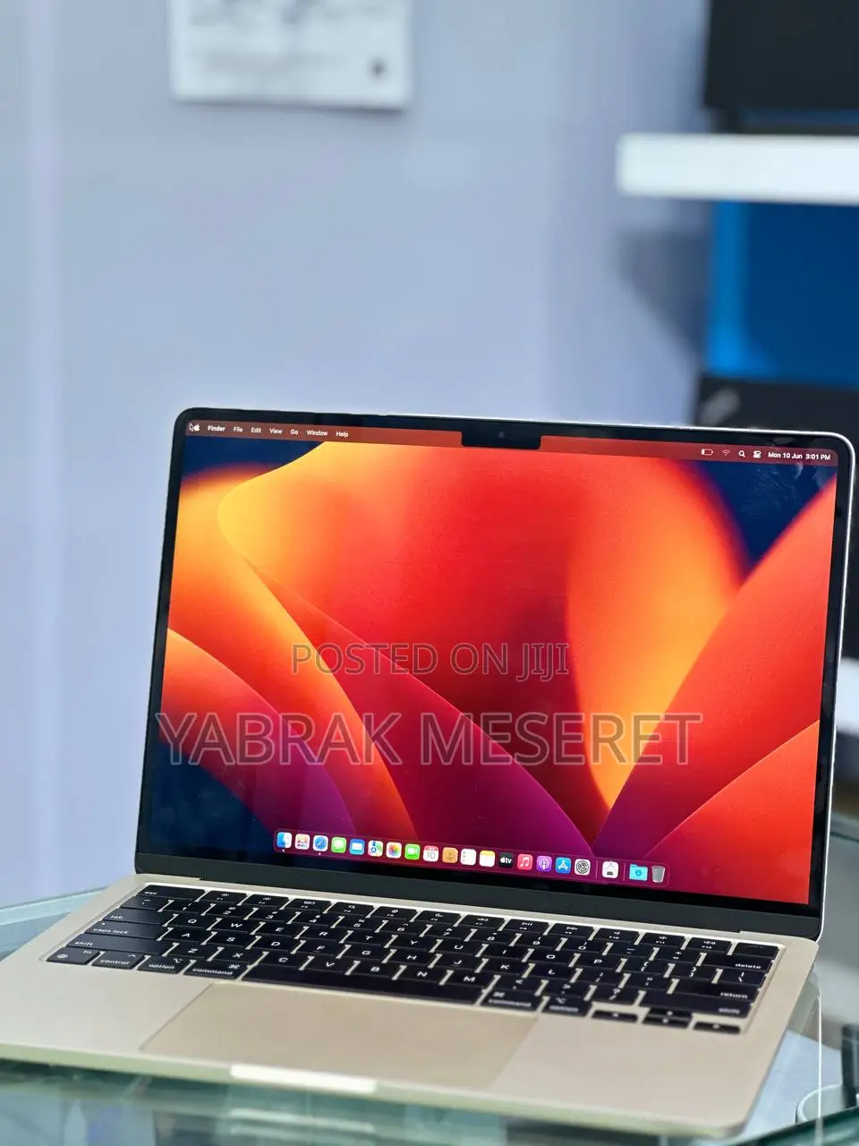 New Laptop Apple MacBook Air 2023 M2 8GB Apple M2 SSD 256GB