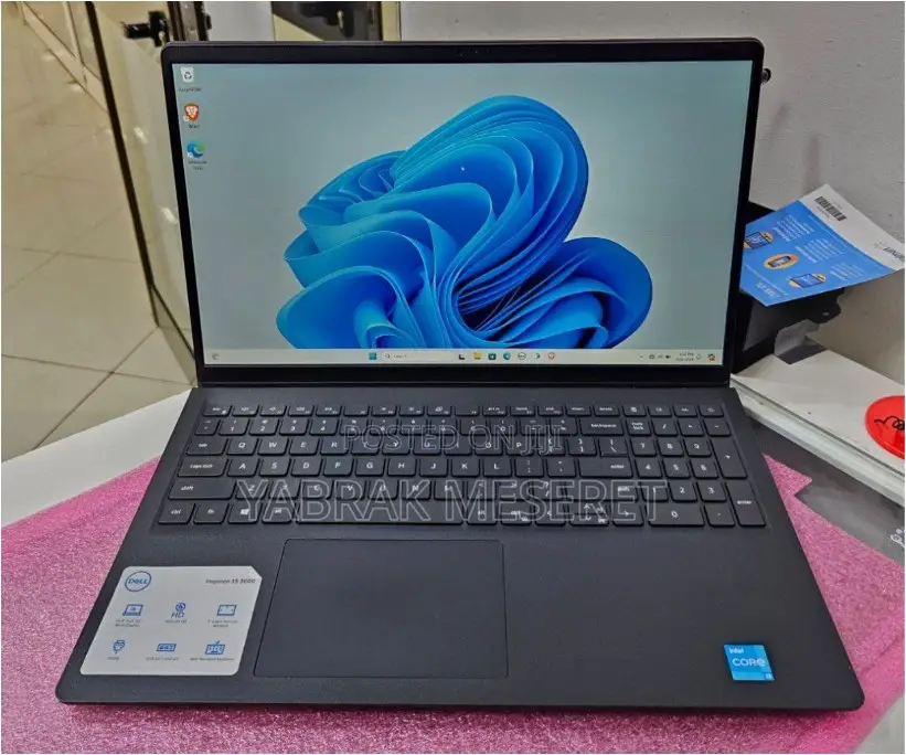 New Laptop Dell Inspiron 15 8GB Intel Core I3 SSD 256GB