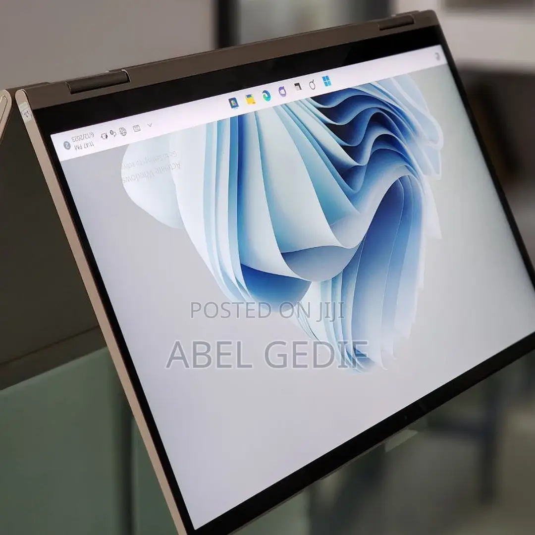 New Laptop Lenovo Yoga 700 16GB Intel Core I7 SSD 512GB