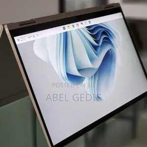 Photo - New Laptop Lenovo Yoga 700 16GB Intel Core I7 SSD 512GB