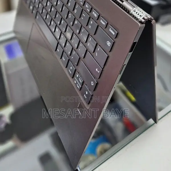 New Laptop Lenovo Yoga C930 8GB Intel Core I5 SSD 512GB