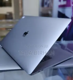 Photo - New Laptop Apple MacBook Pro 2017 16GB Intel Core I7 SSD 1T