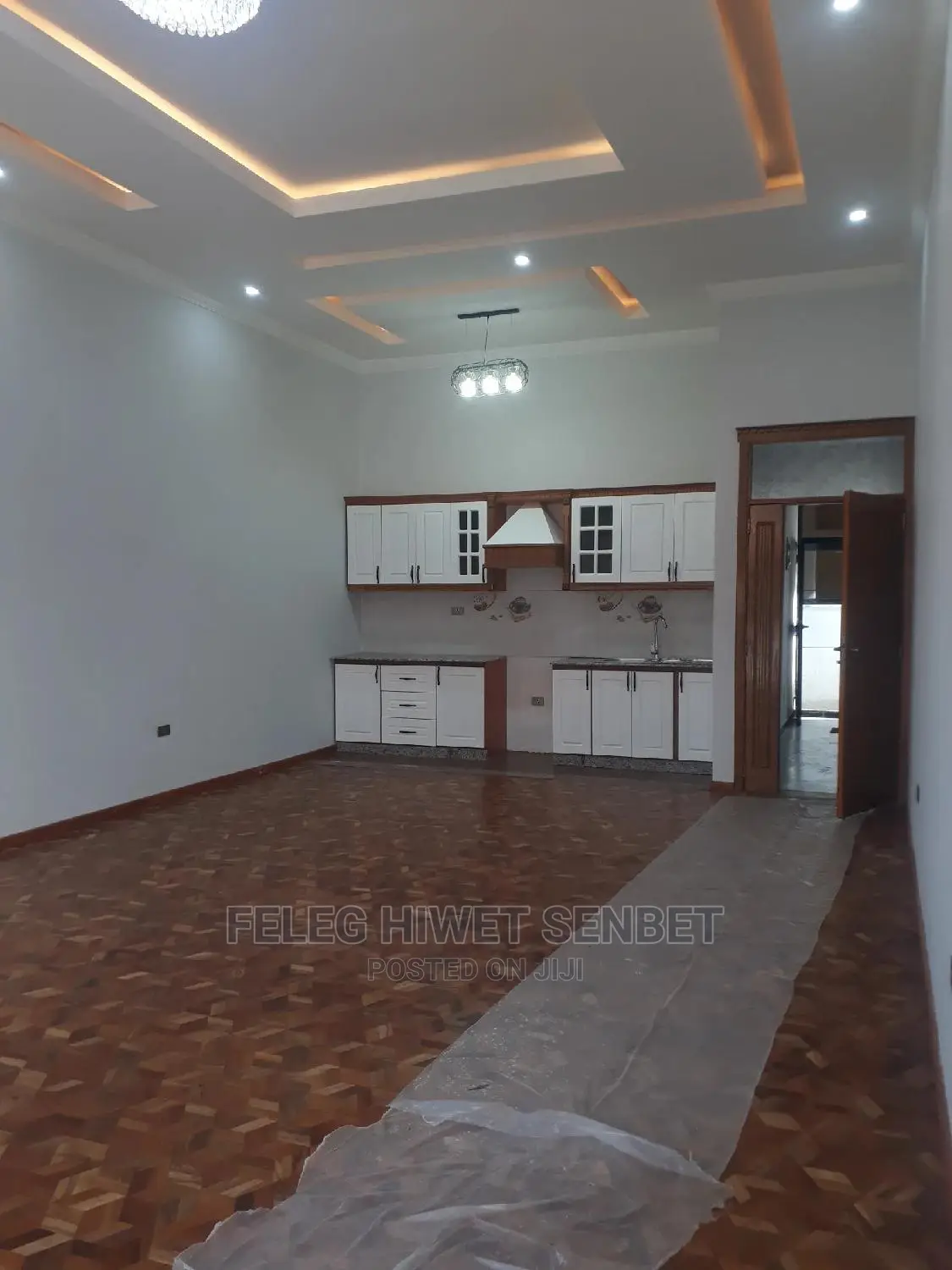 Furnished 5bdrm Villa in አአ, Bole for Sale