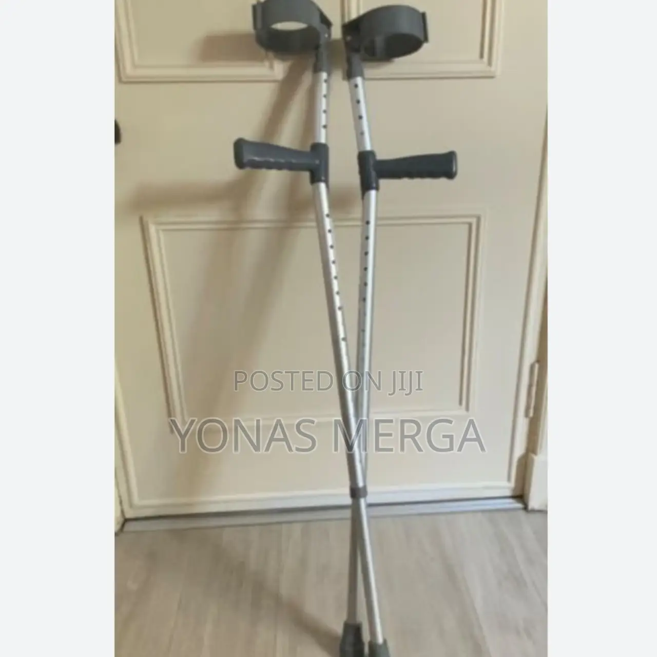 Pair Forearm Crutches With Height Adjustment Pick Up Robina