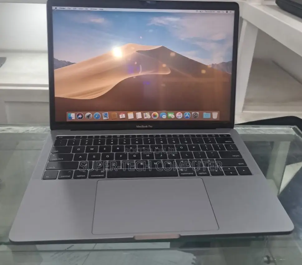 New Laptop Apple MacBook Pro 2017 16GB Intel Core I5 SSD 256GB