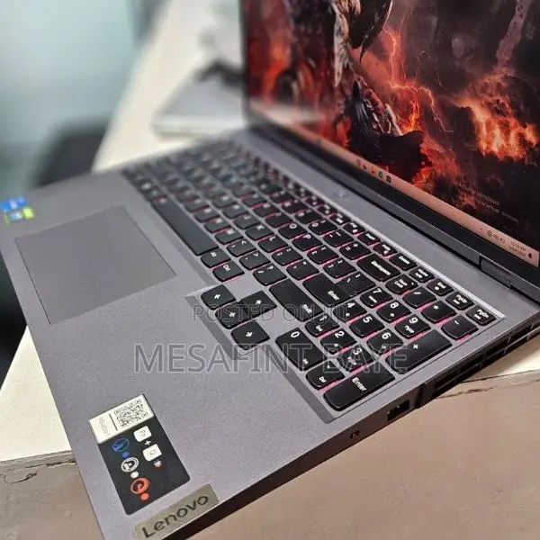 New Laptop Lenovo Legion Y720 16GB Intel Core I7 SSD 512GB