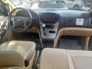 Hyundai H1 2021 Silver