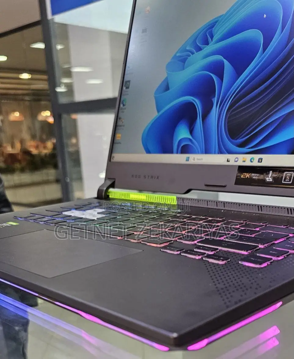 New Laptop Asus ROG G750JW 16GB AMD Ryzen 9 SSD 512GB