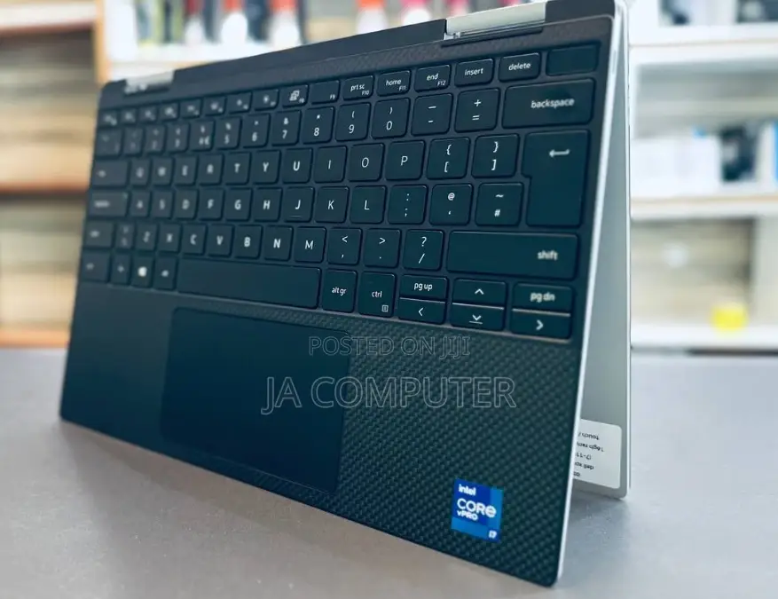 New Laptop Dell XPS 13 16GB Intel Core I7 SSD 512GB