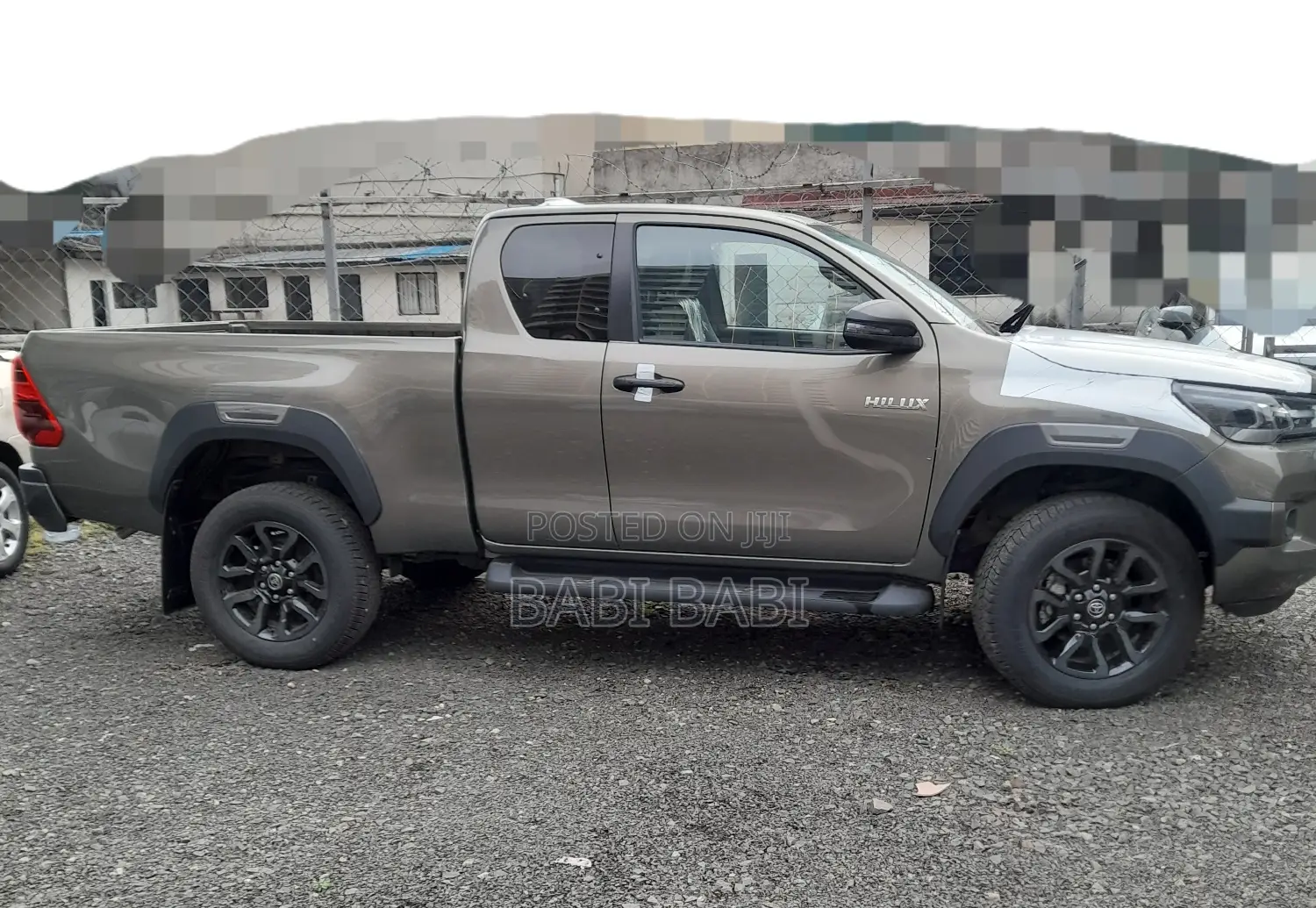 New Toyota Hilux 2024 Gray