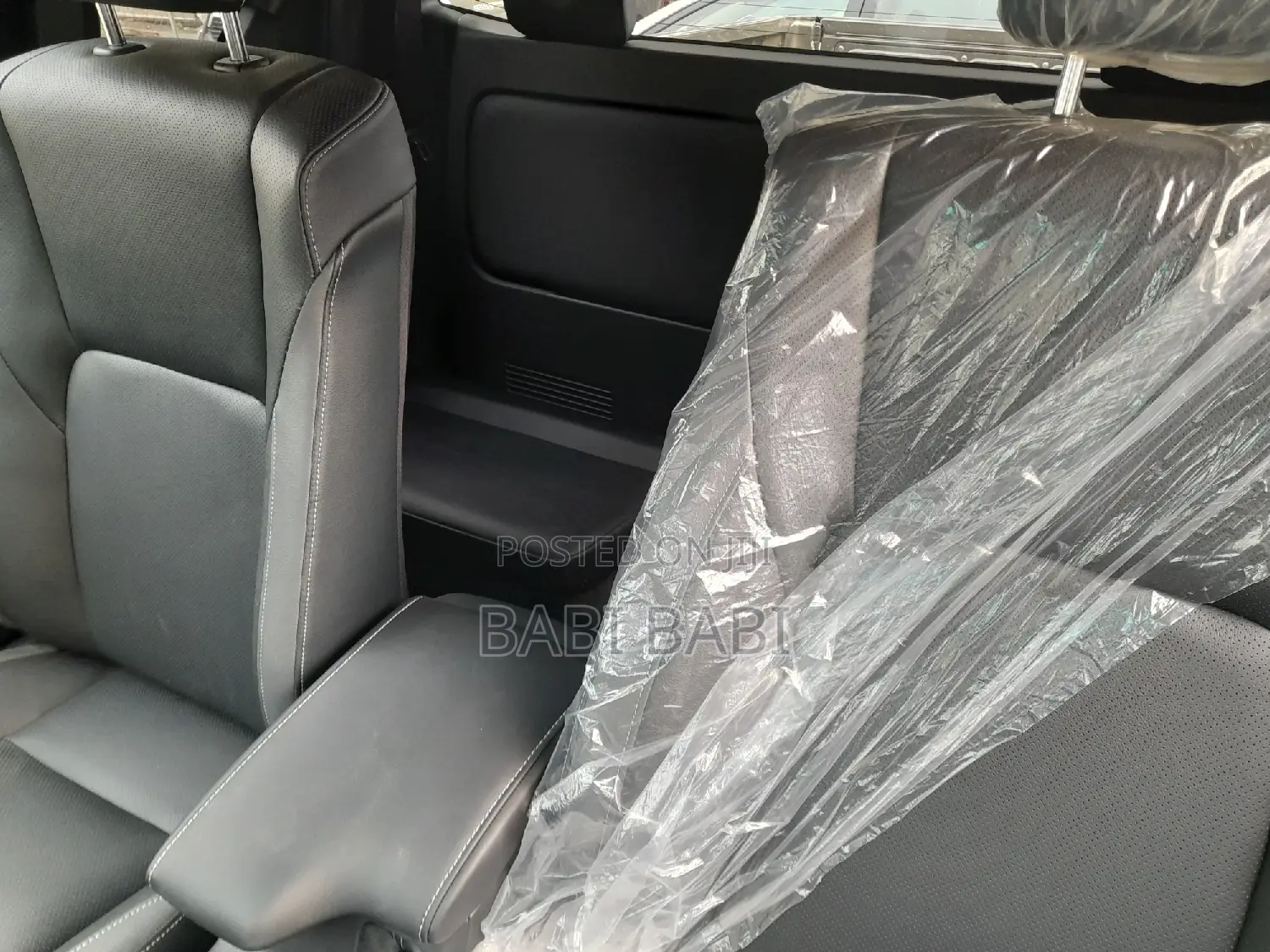 New Toyota Hilux 2024 Gray