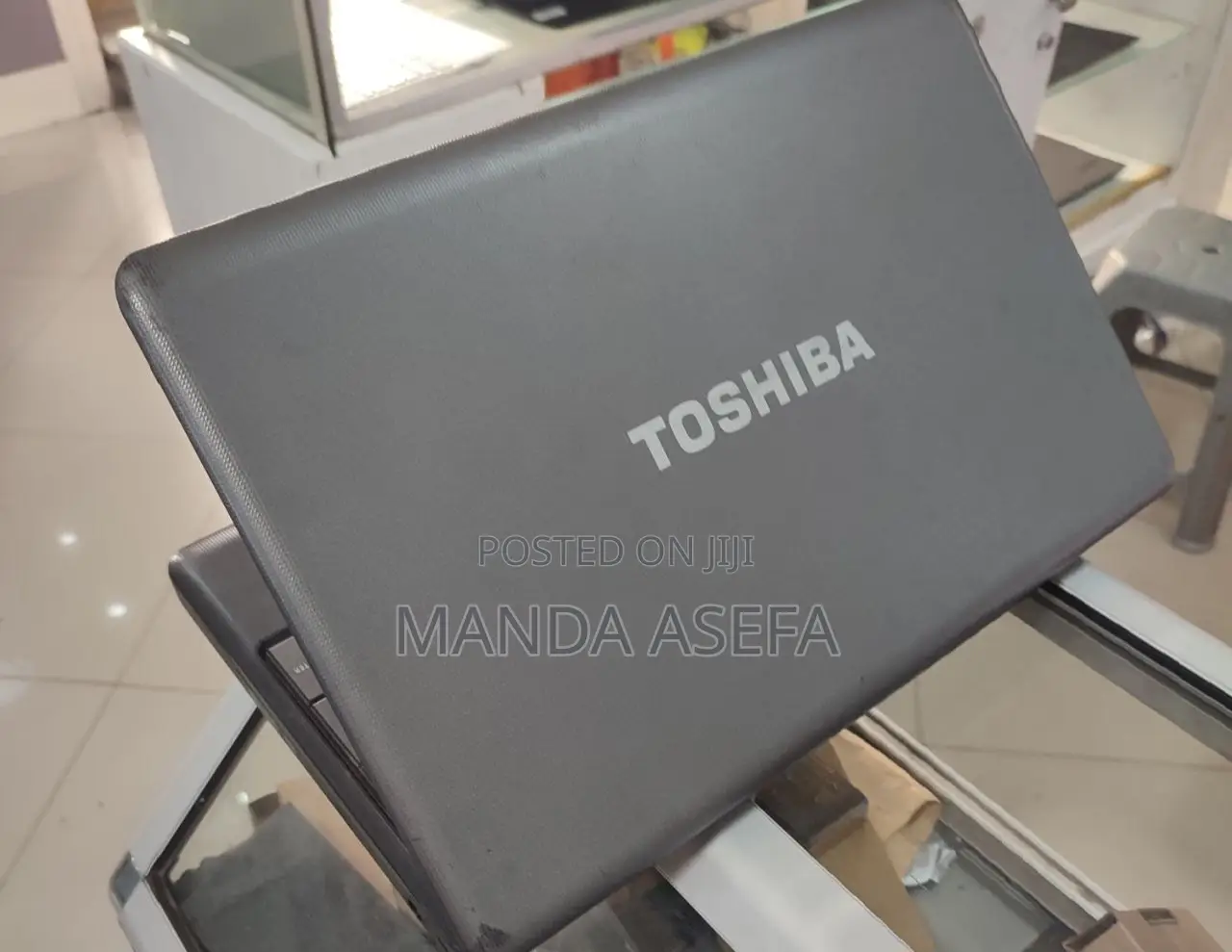 Laptop Toshiba 4GB Intel Core I3 HDD 500GB