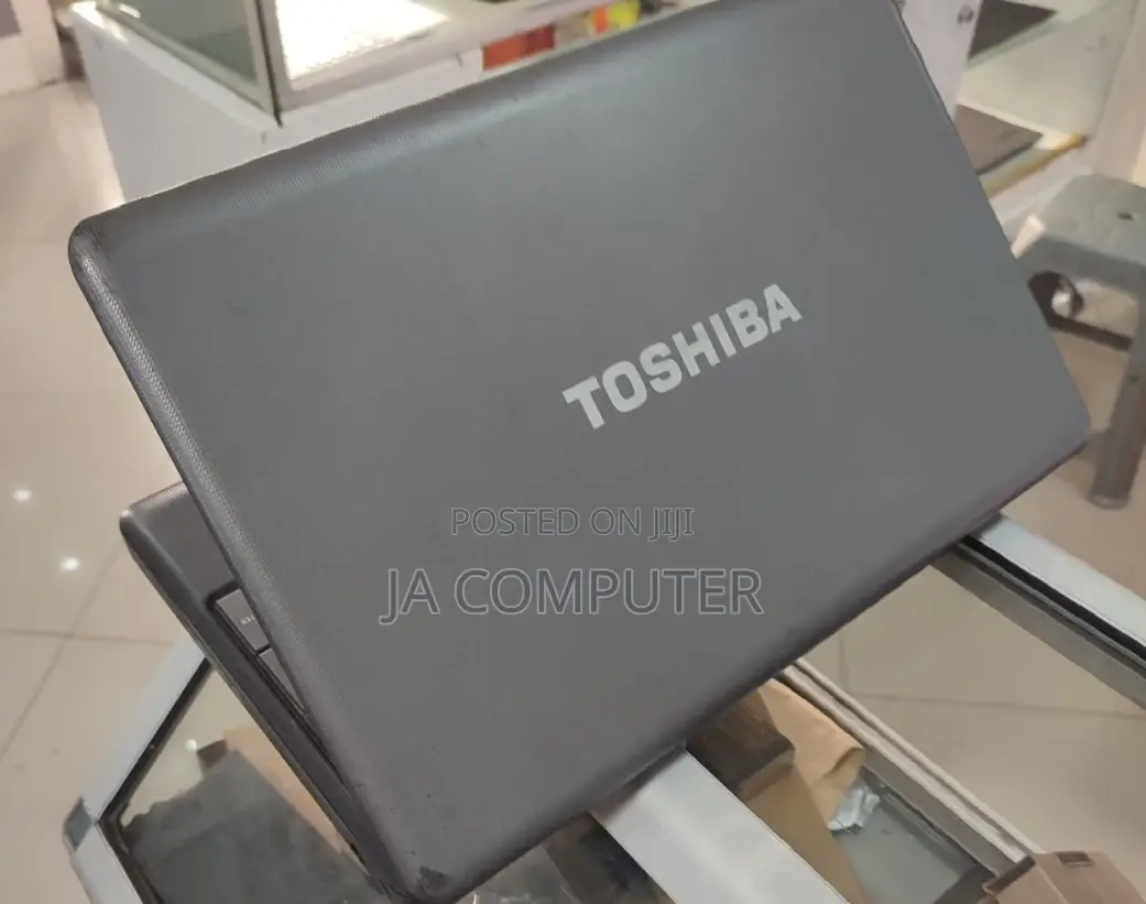 New Laptop Toshiba Satellite C55 4GB Intel Core I3 HDD 500GB