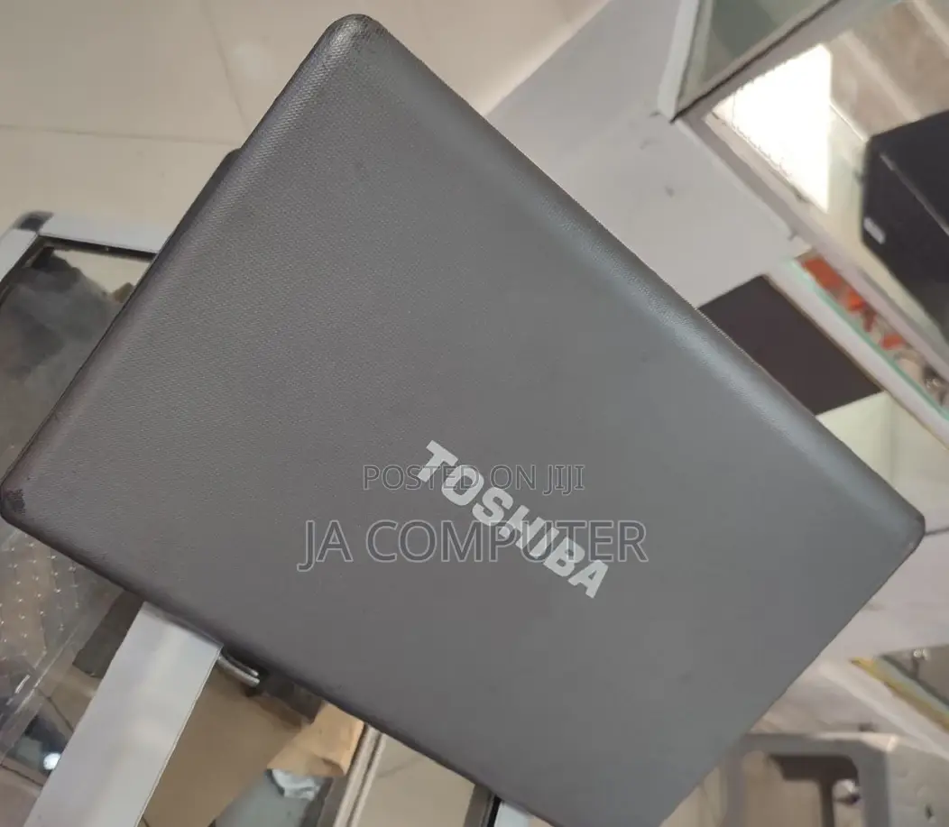 New Laptop Toshiba Satellite C55 4GB Intel Core I3 HDD 500GB
