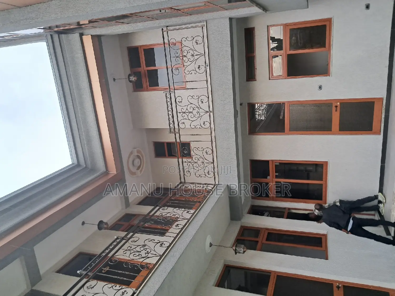 12bdrm House in Addis Ababa, Bole for rent
