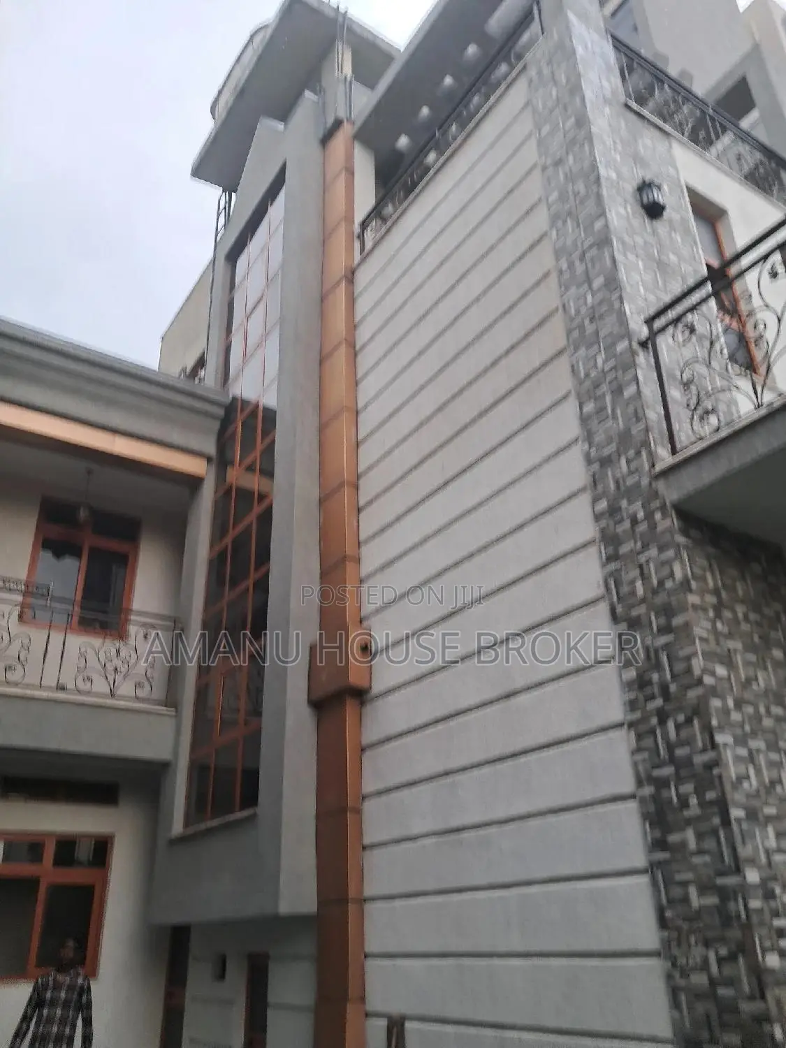 12bdrm House in Addis Ababa, Bole for rent
