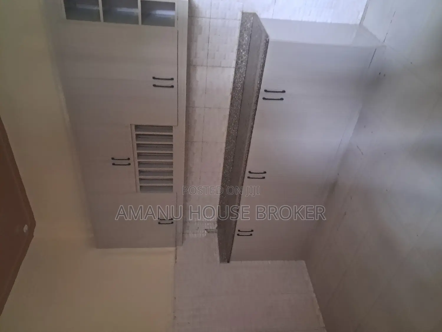 12bdrm House in Addis Ababa, Bole for rent