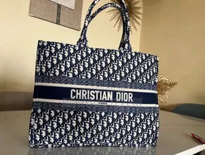 Photo - Christian Dior
