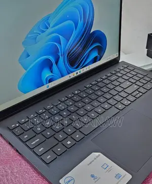 New Laptop Dell Inspiron 15 8GB Intel Core I3 SSD 256GB