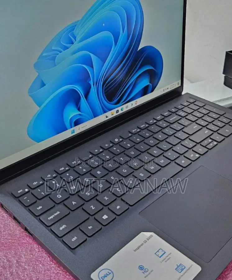 New Laptop Dell Inspiron 15 8GB Intel Core I3 SSD 256GB
