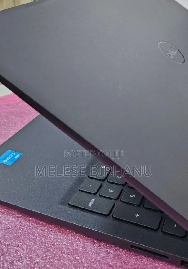 New Laptop Dell Inspiron 15 8GB Intel Core I3 SSD 256GB