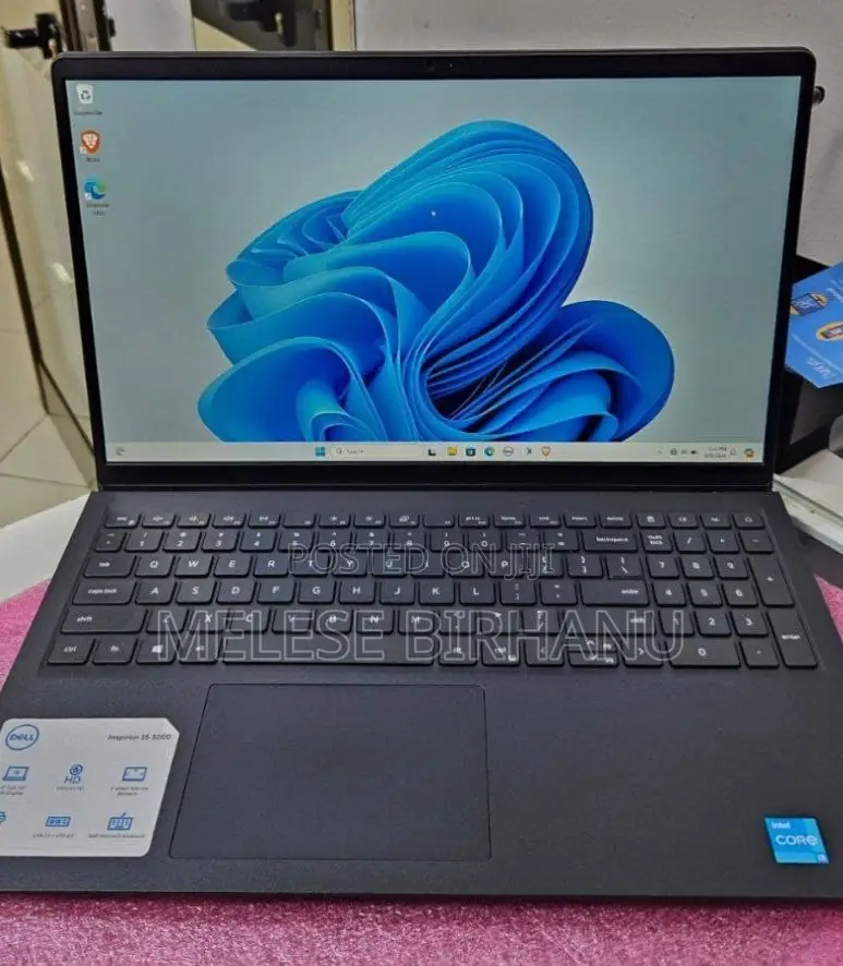New Laptop Dell Inspiron 15 8GB Intel Core I3 SSD 256GB