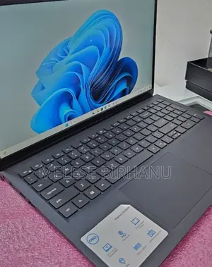 New Laptop Dell Inspiron 15 8GB Intel Core I3 SSD 256GB