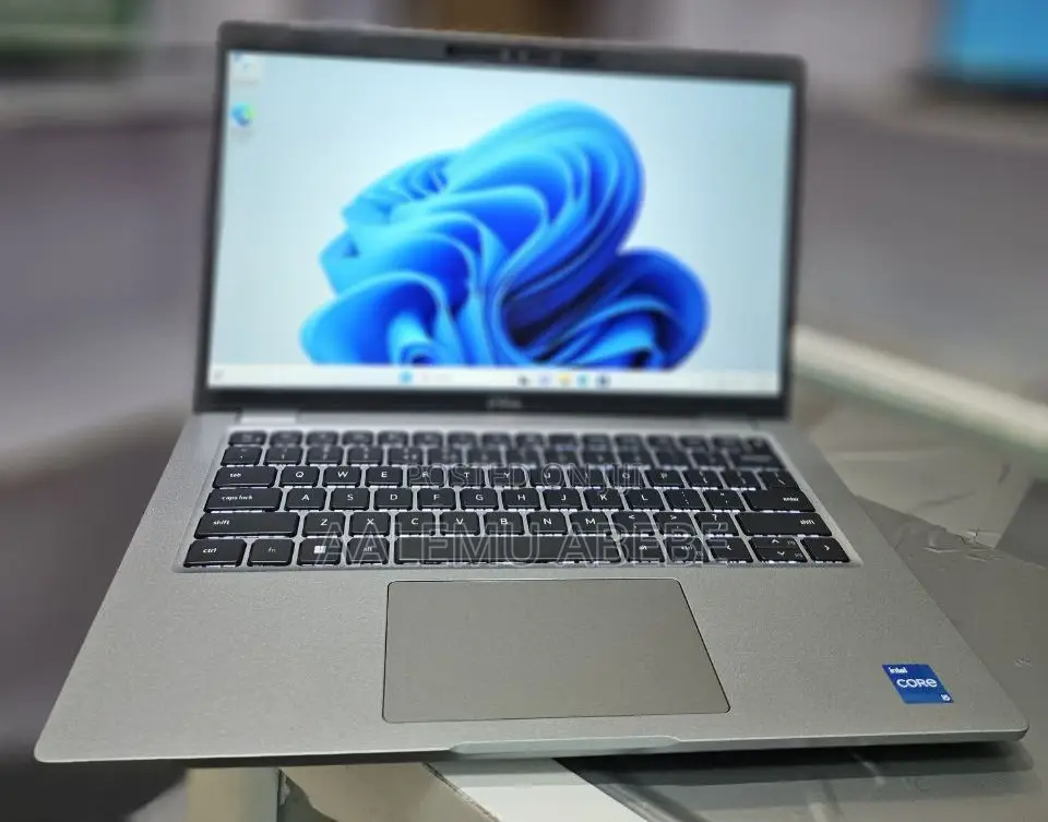 New Laptop Dell Latitude 5440 16GB Intel Core I5 SSD 512GB