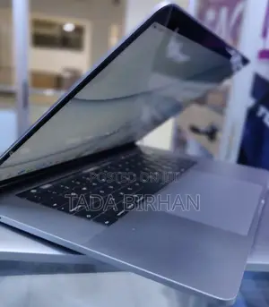 Photo - New Apple MacBook Pro 2017 16GB Intel Core I7 SSHD (Hybrid) 512GB