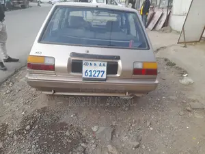 Toyota Corolla 1.3 1986 Gold