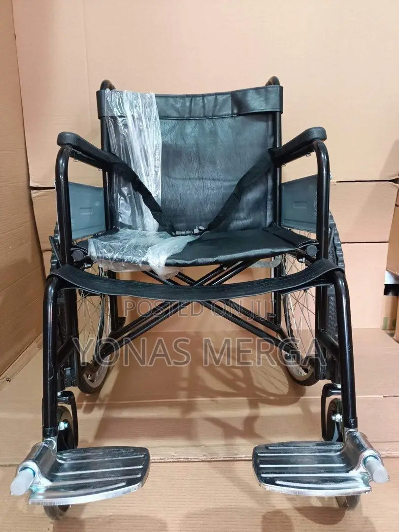 Foldable Wheelchair (Packed New)Wheelchair皮w/Hand BRAKE垚ዊልቼር