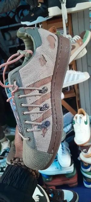 Photo - Adidas Superstar Master Quality